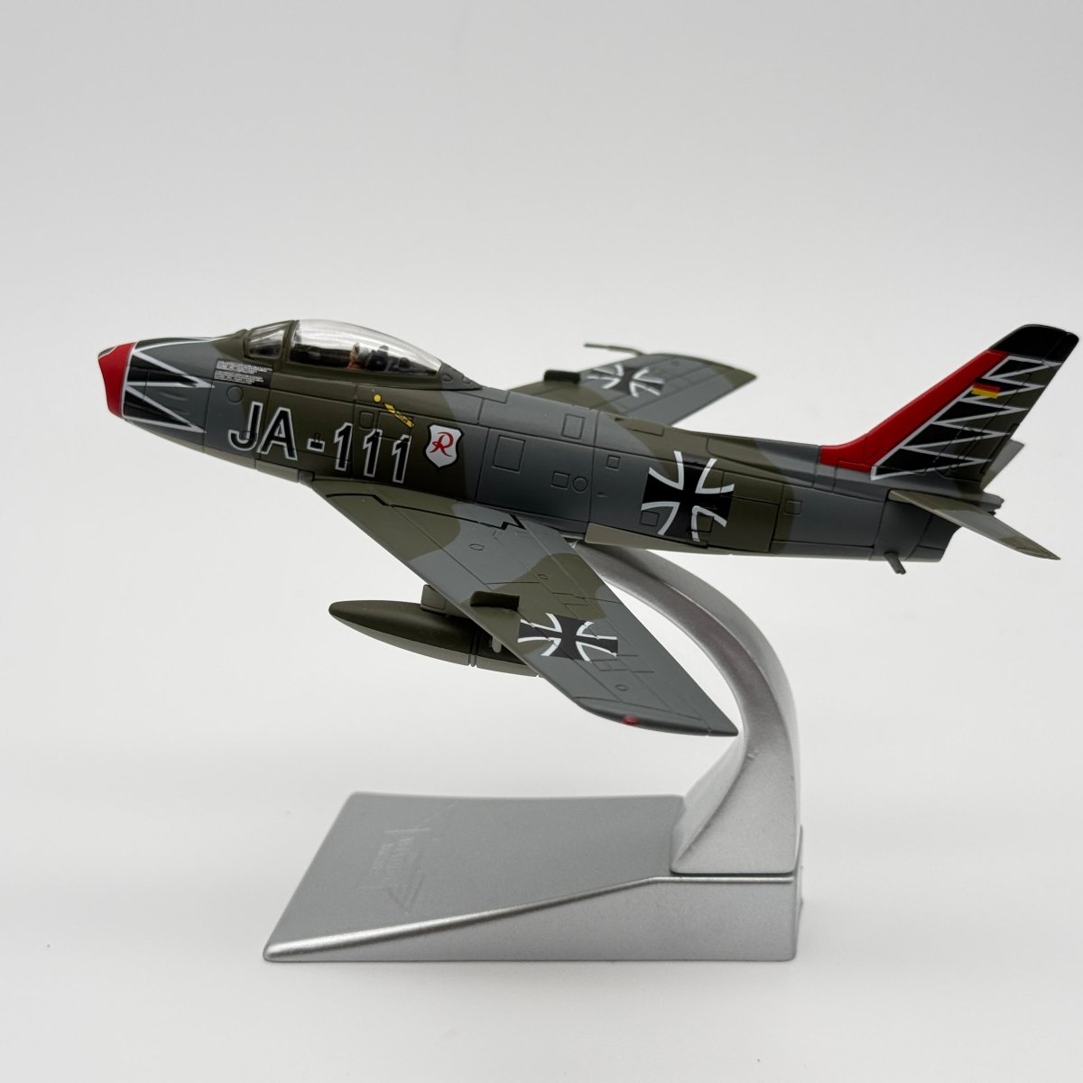 Corgi AA35816 1:72 Canadair Sabre Mk 6 Luftwaffe JG 71 Hartmann JA - 111 - Corgi
