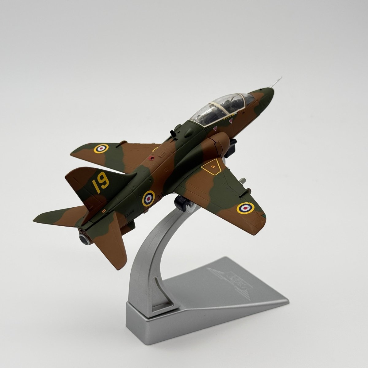 Corgi AA36009 1:72 BAe Hawk T.Mk 1A RAF No.19 Sqn XX184 Spitfire Livery - Corgi