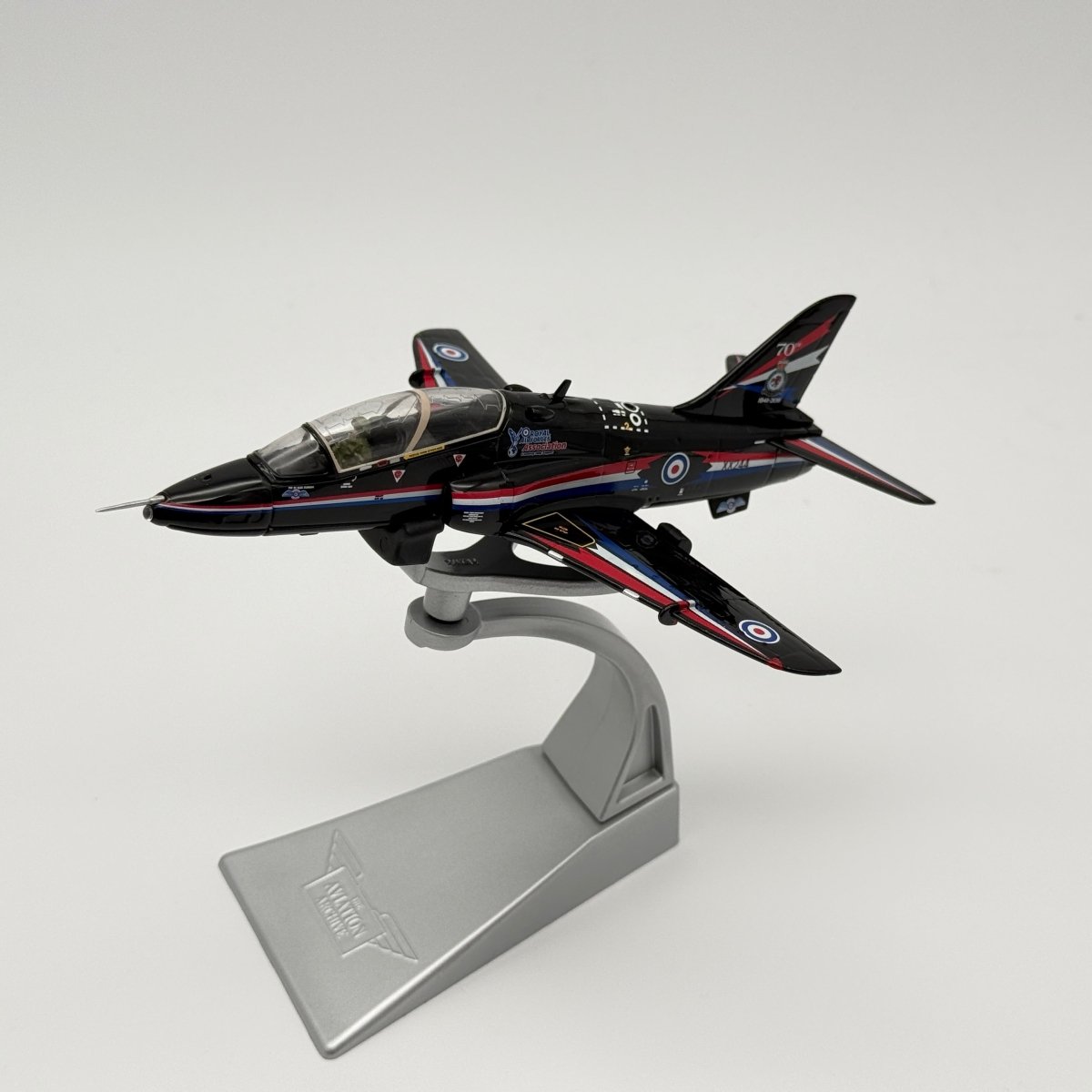 Corgi AA36010 1:72 BAe Hawk T.Mk 1 RAF No.4 FTS Jules Fleming 2011 Display - Corgi