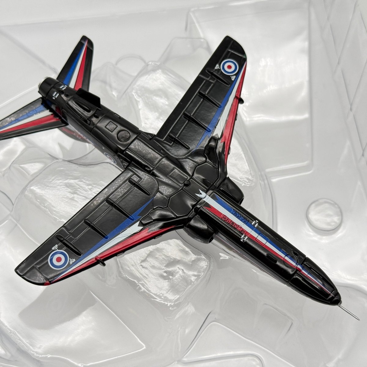 Corgi AA36010 1:72 BAe Hawk T.Mk 1 RAF No.4 FTS Jules Fleming 2011 Display - Corgi