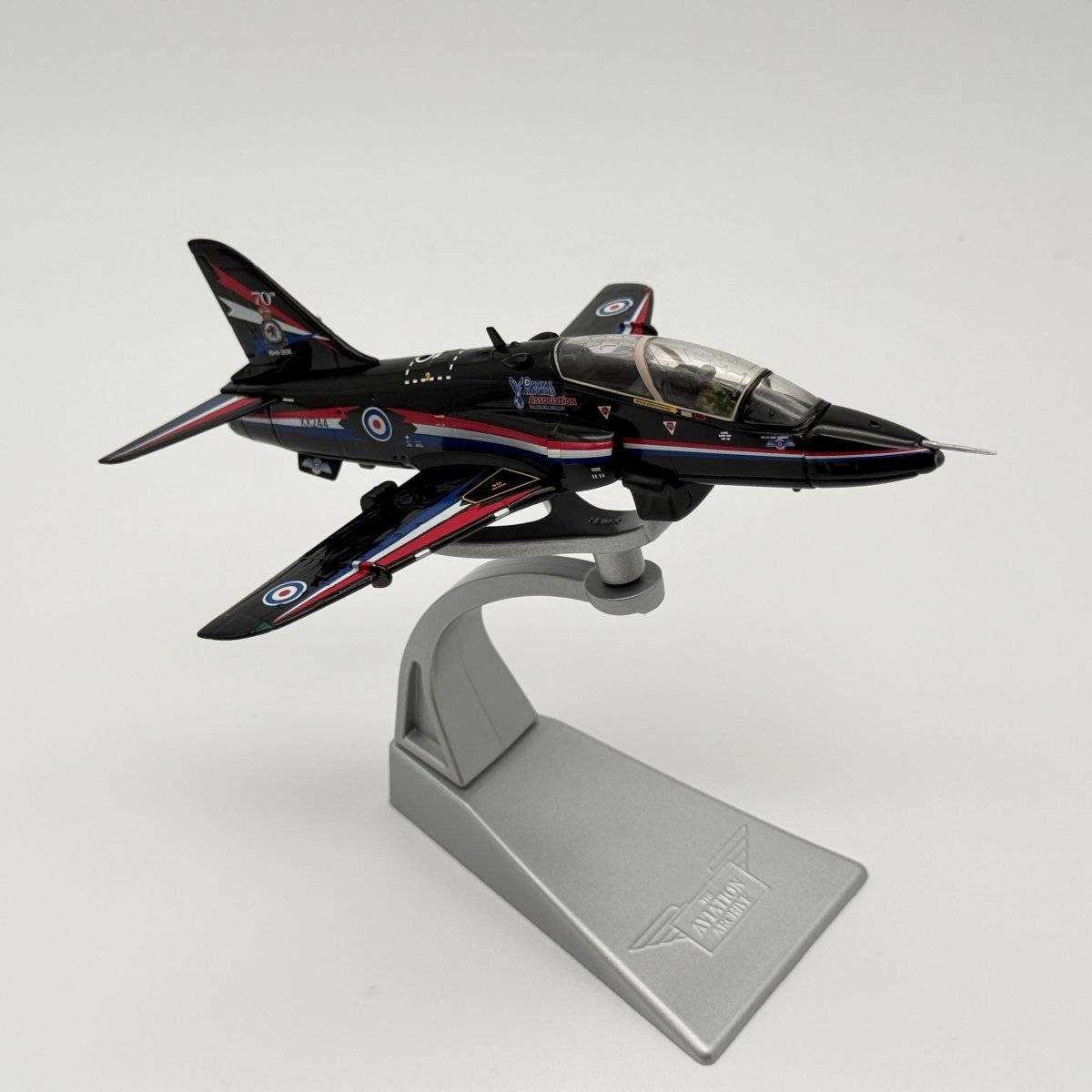 Corgi AA36010 1:72 BAe Hawk T.Mk 1 RAF No.4 FTS Jules Fleming 2011 Display - Corgi