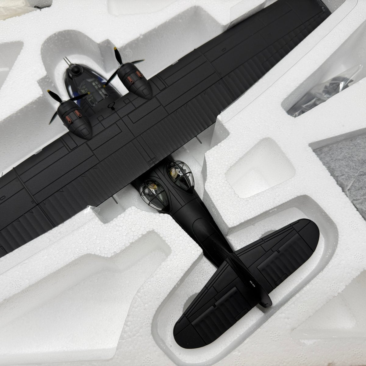 Corgi AA36104 1:72 PBY Catalina Black Cat VP-34