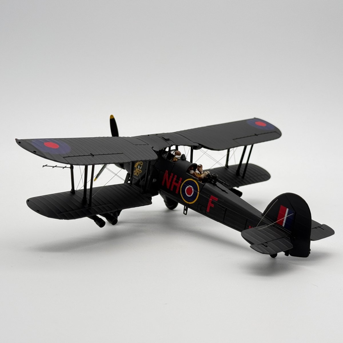 Corgi AA36304 1:72 Fairey Swordfish Mk III NF410 NH-F 119 Sqn RAF Coastal Command 1945 - Corgi