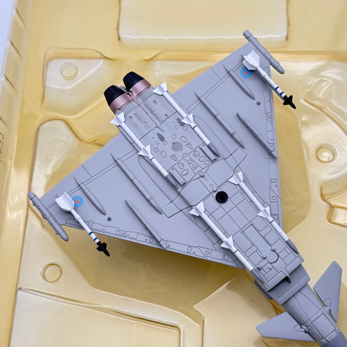 Corgi AA36401 1:72 Eurofighter Typhoon F.2 No. 17(R) Squadron RAF Coningsby 2006 - Corgi