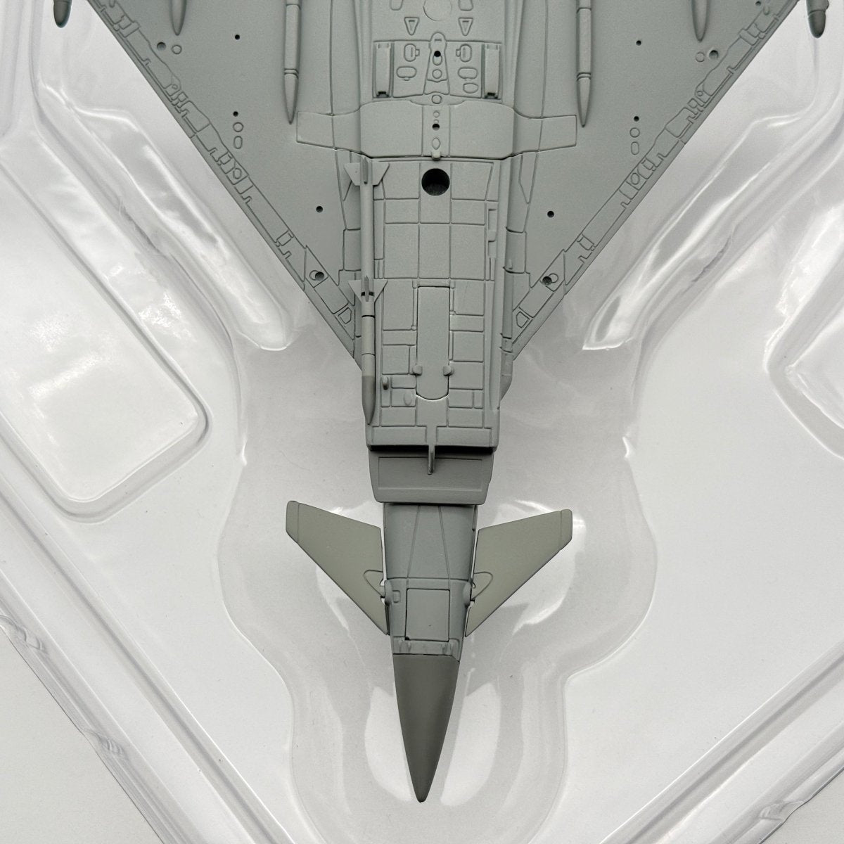 Corgi AA36406 1:72 Eurofighter Typhoon ZJ933 RAF No.11 Sqn Operation Ellamy 2011 - Corgi