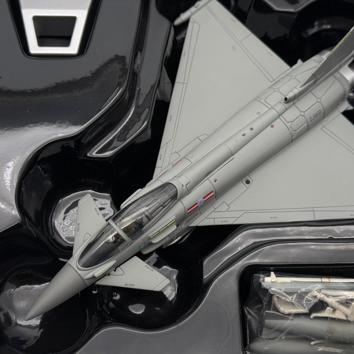 Corgi AA36408 1:72 Eurofighter Typhoon FGR.4 ZJ950 Charity Falklands 1435 Flight - Corgi
