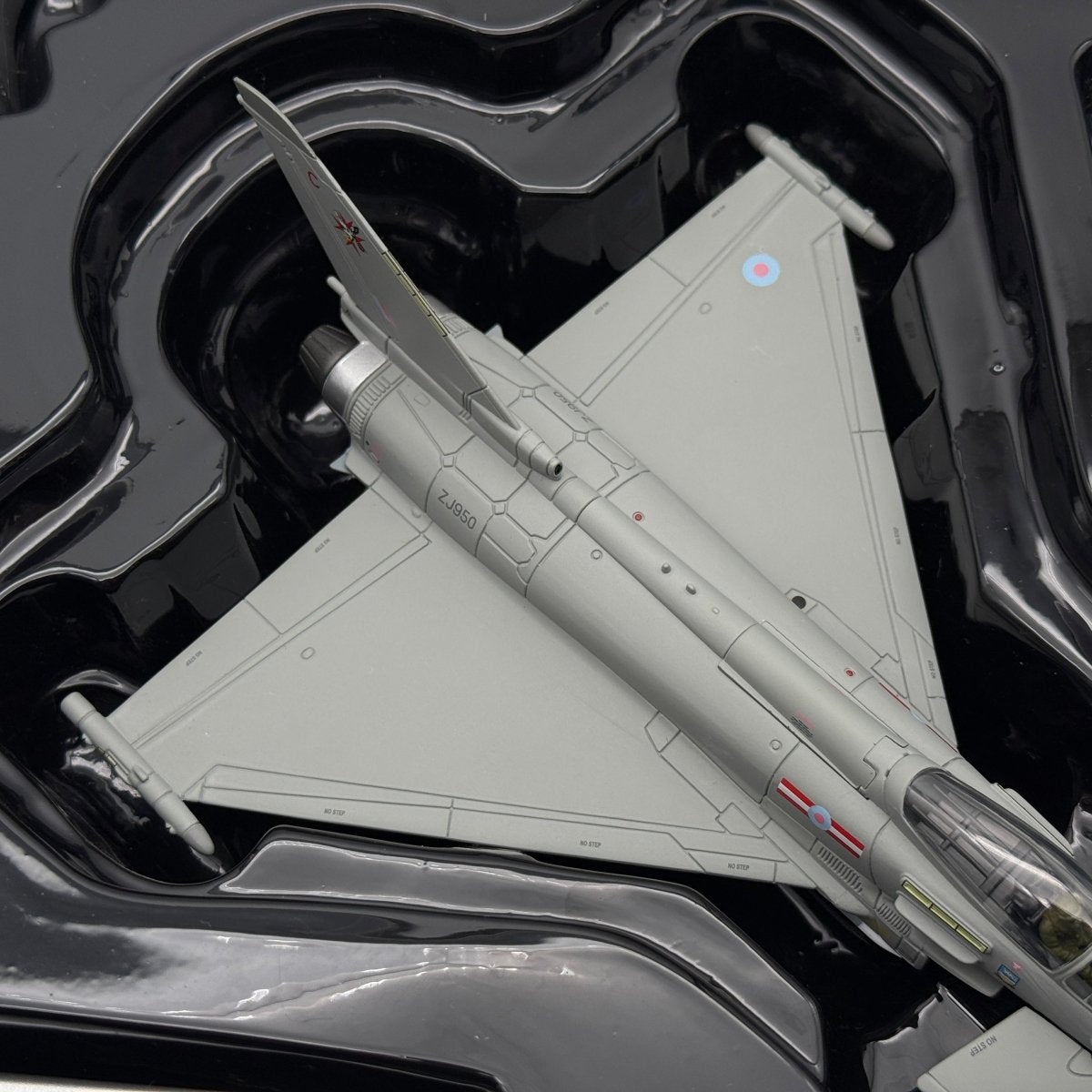 Corgi AA36408 1:72 Eurofighter Typhoon FGR.4 ZJ950 Charity Falklands 1435 Flight - Corgi