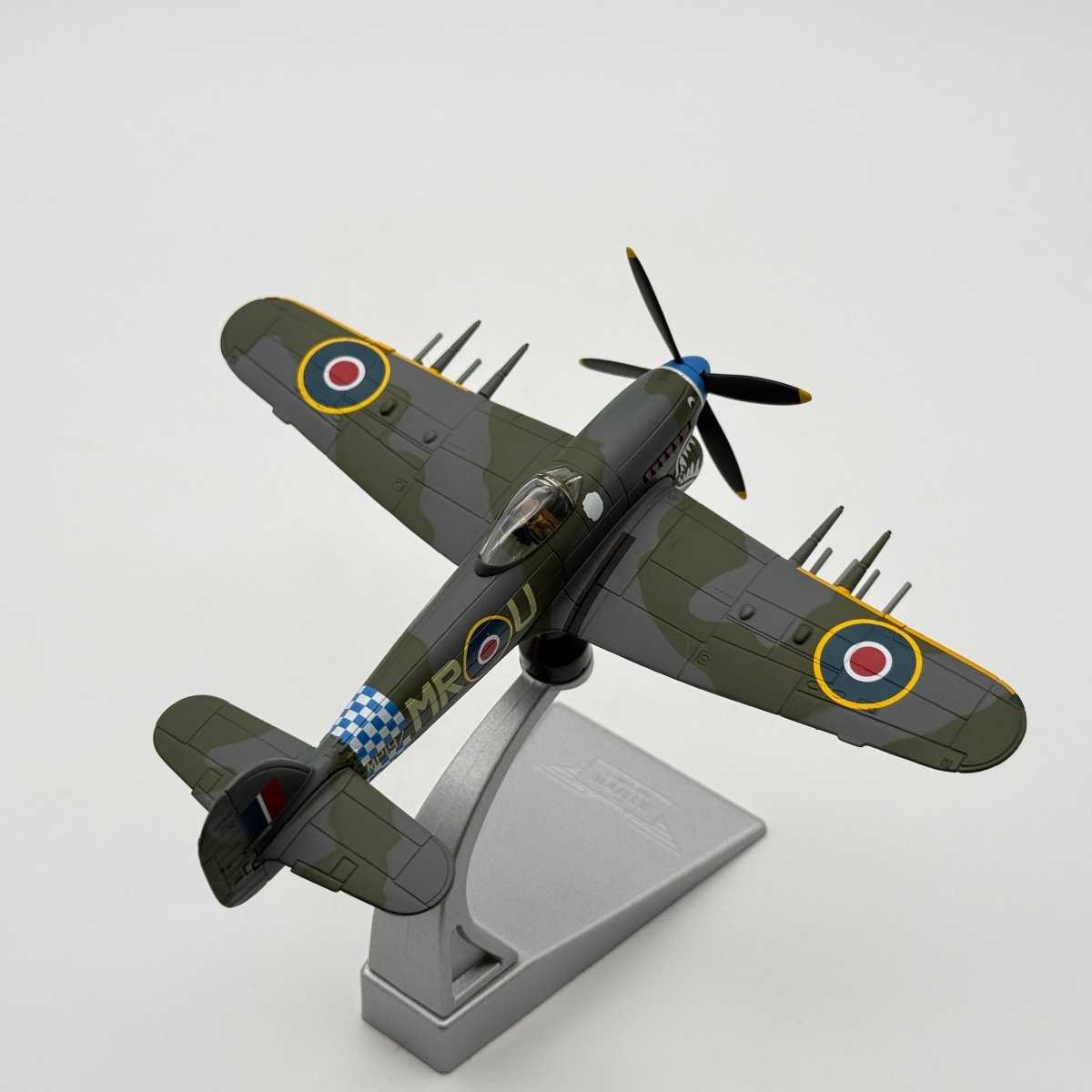 Corgi AA36513 1:72 Hawker Typhoon Mk IB MP197 MR-U Sharkmouth 245 Sqn 1945 - Corgi