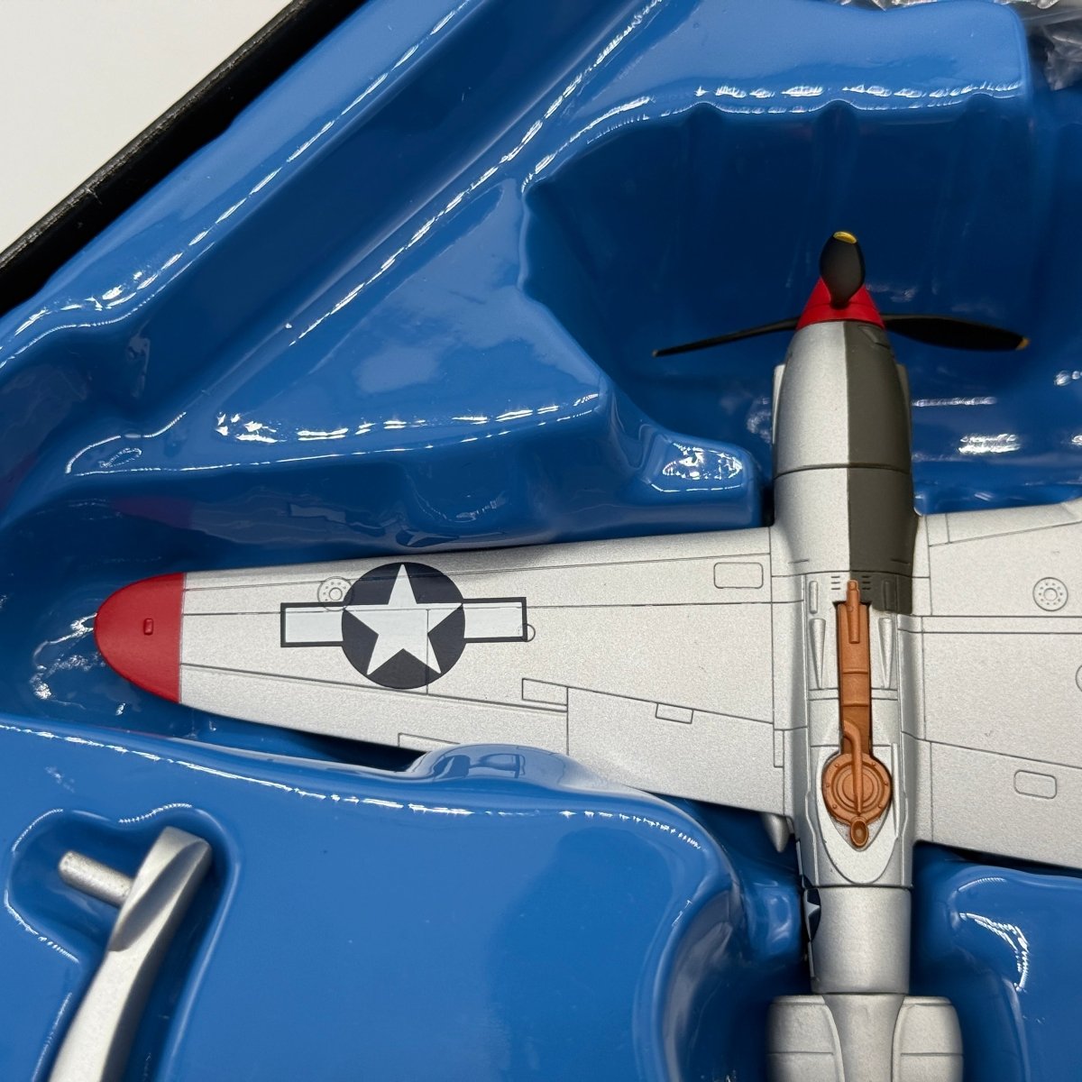 Corgi AA36601 1:72 Lockheed P-38J Lightning USAAF 49th FG 9th FS 42-103993 Marge Richard Bong New Guinea 1942 - Corgi
