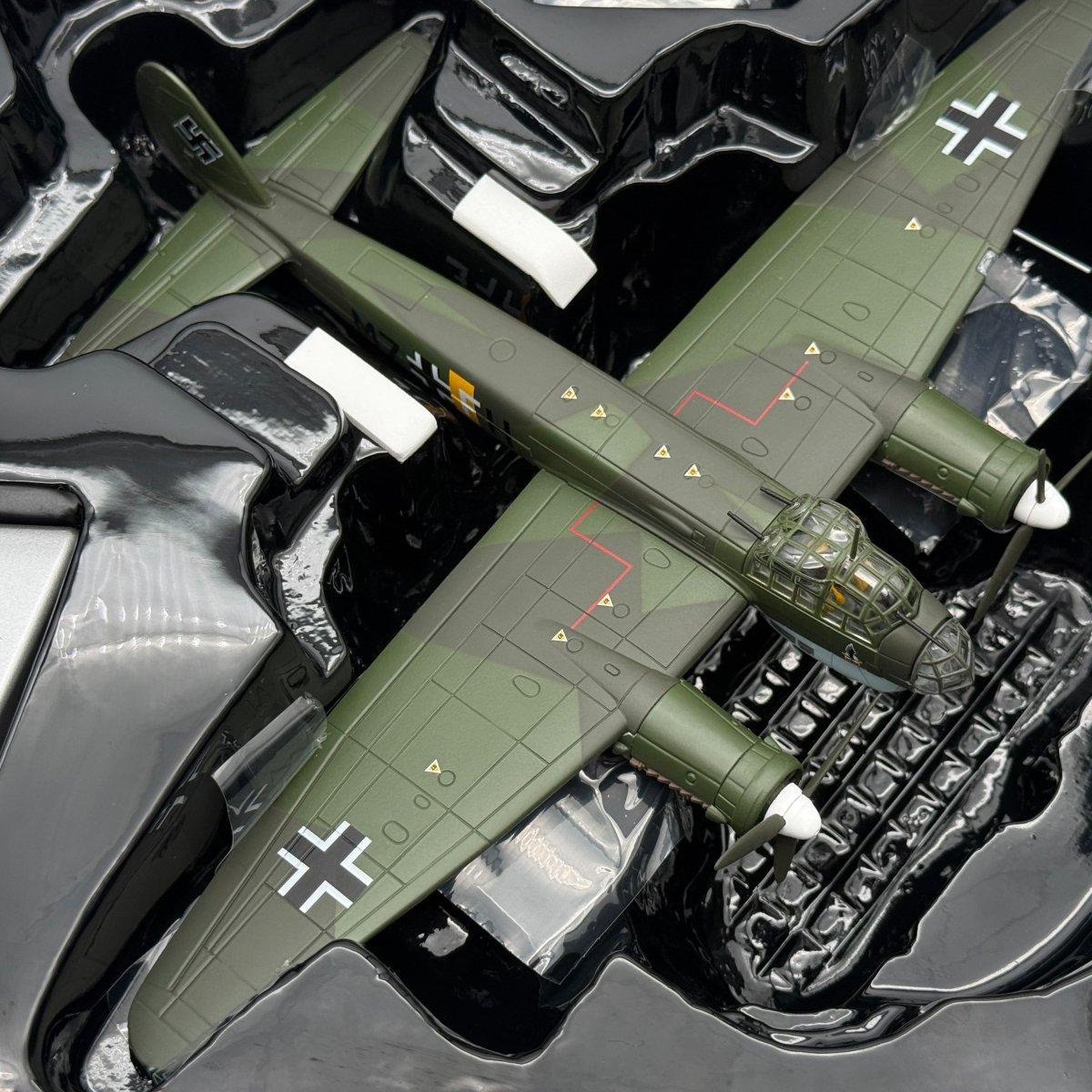 Corgi AA36710 1:72 Junkers Ju 88A-5 1./KGr 806 August 1940 - Corgi