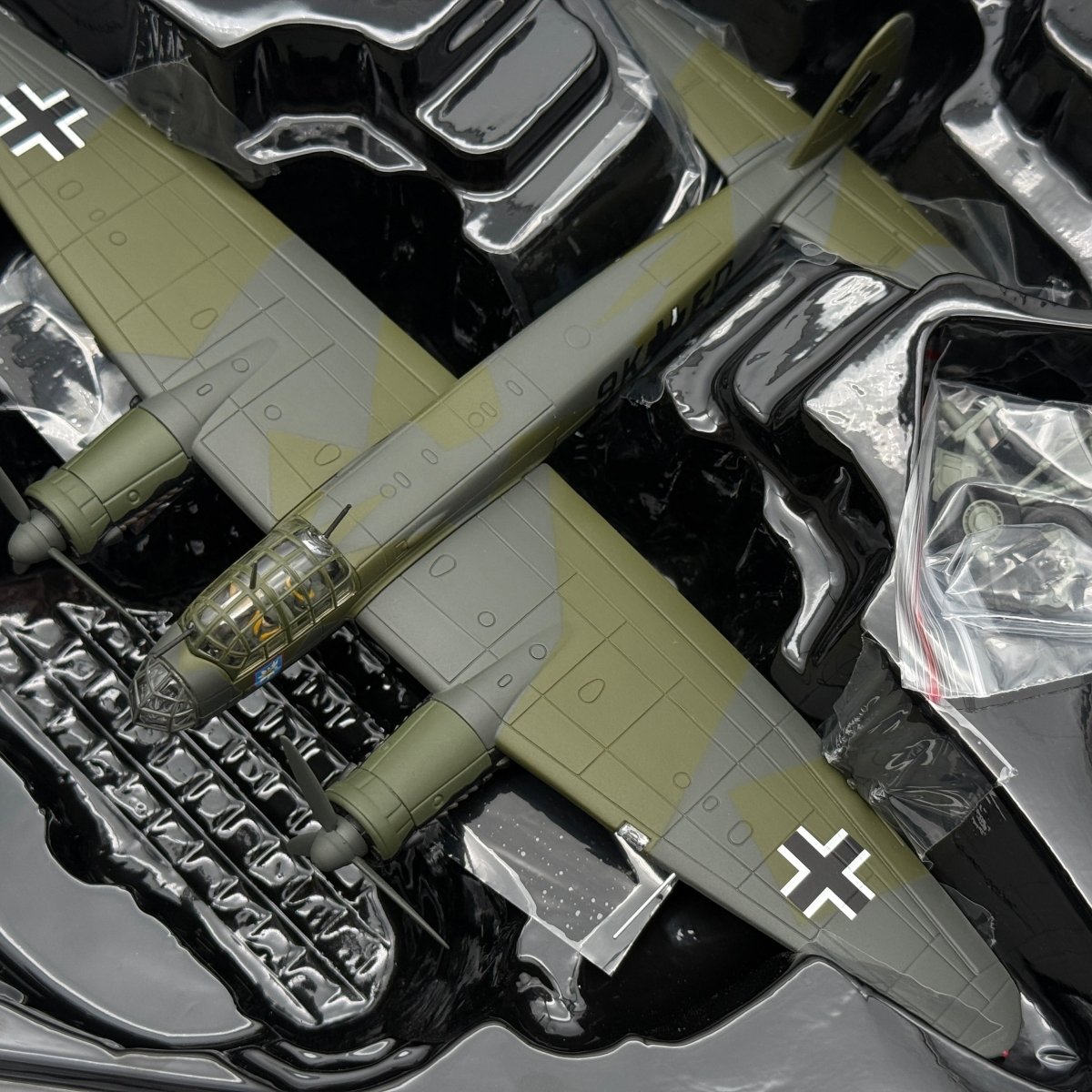 Corgi AA36712 1:72 Junkers Ju 88A-5 9K+ED Stab III./KG 51 1940 - Corgi