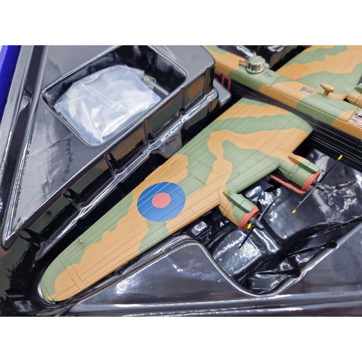 Corgi Aviation Archive 1:72 Handley Page Halifax B.VII Diecast AA37208 - Corgi