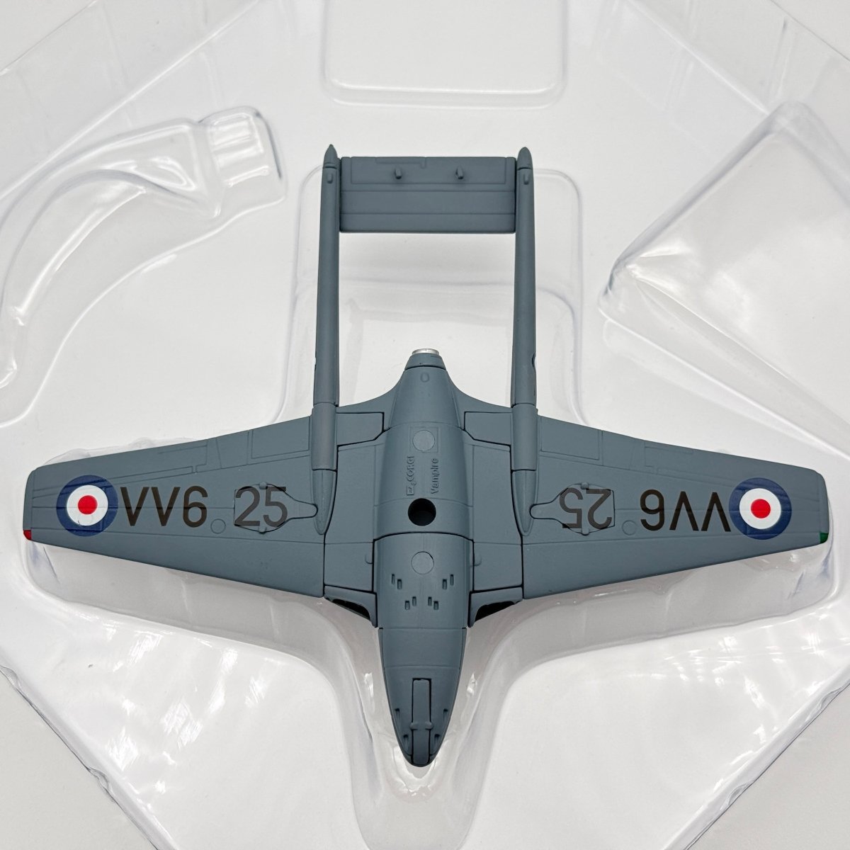 Corgi AA37303 1:72 de Havilland Vampire FB.Mk 5 RAF No.112 Sqn Fassberg 1951 - Corgi