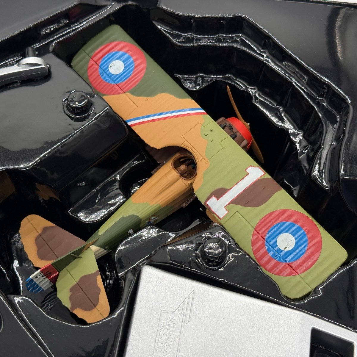 Corgi AA37903 1:48 SPAD S.XIII US Army 94th Aero Sqn Eddie Rickenbacker France 1918 - Corgi