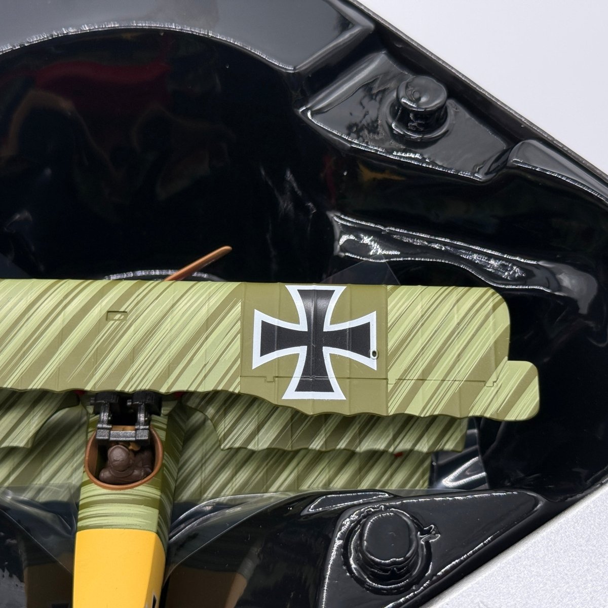 Corgi AA38302 1:48 Fokker Dr.I Triplane Luftstreitkräfte Jasta 11 Lothar von Richthofen 1918 - Corgi
