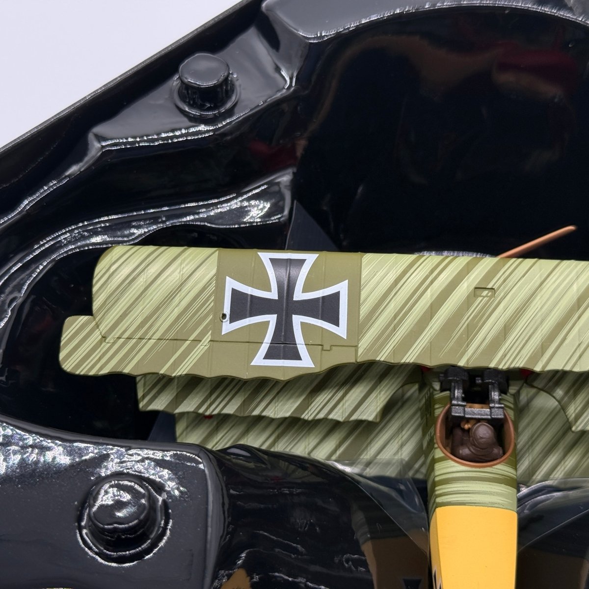 Corgi AA38302 1:48 Fokker Dr.I Triplane Luftstreitkräfte Jasta 11 Lothar von Richthofen 1918 - Corgi