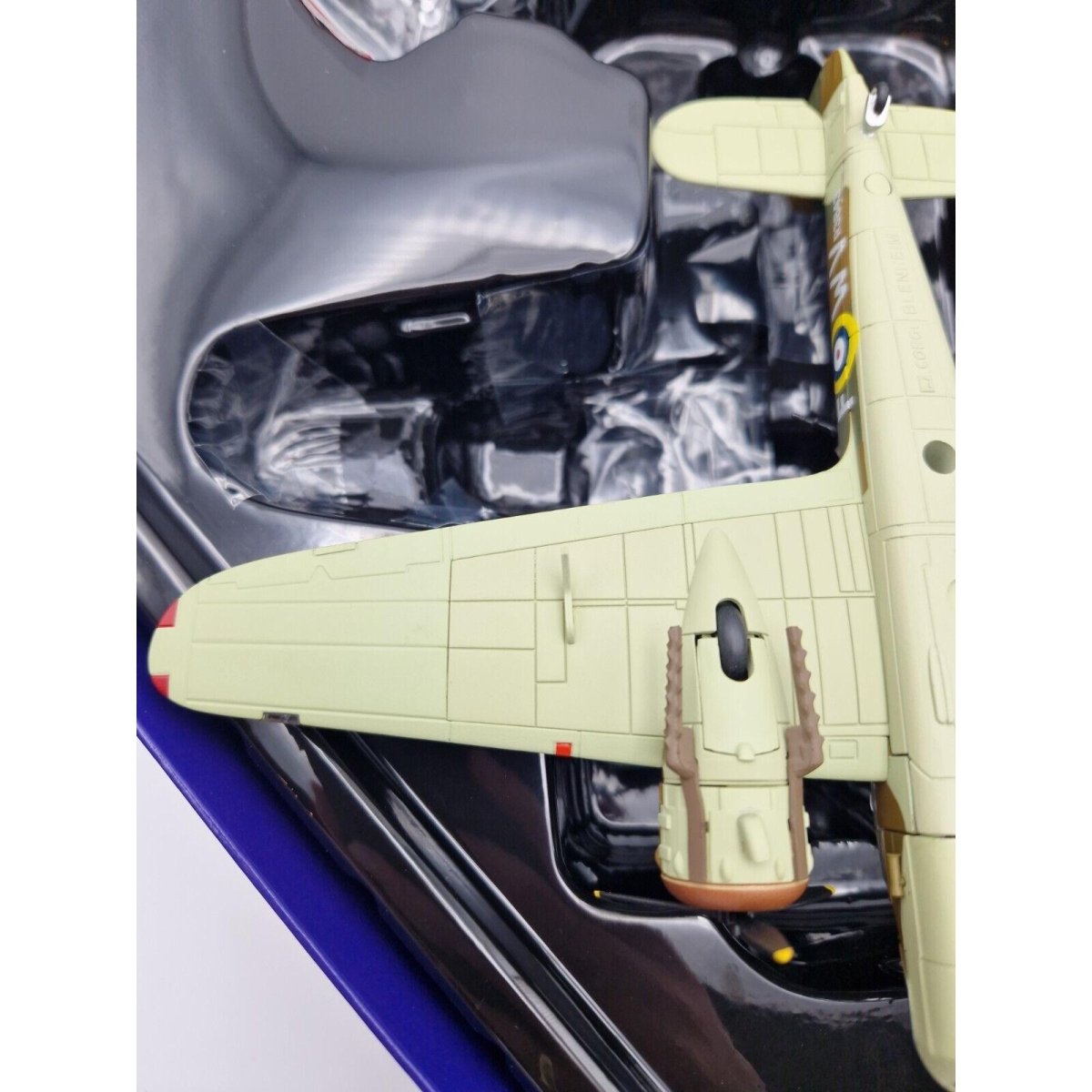 Corgi Aviation Archive 1:72 Bristol Blenheim Mk.IV R3843 F Freddie Raf 18 Sqn Op Leg 1941 AA38409 - Corgi