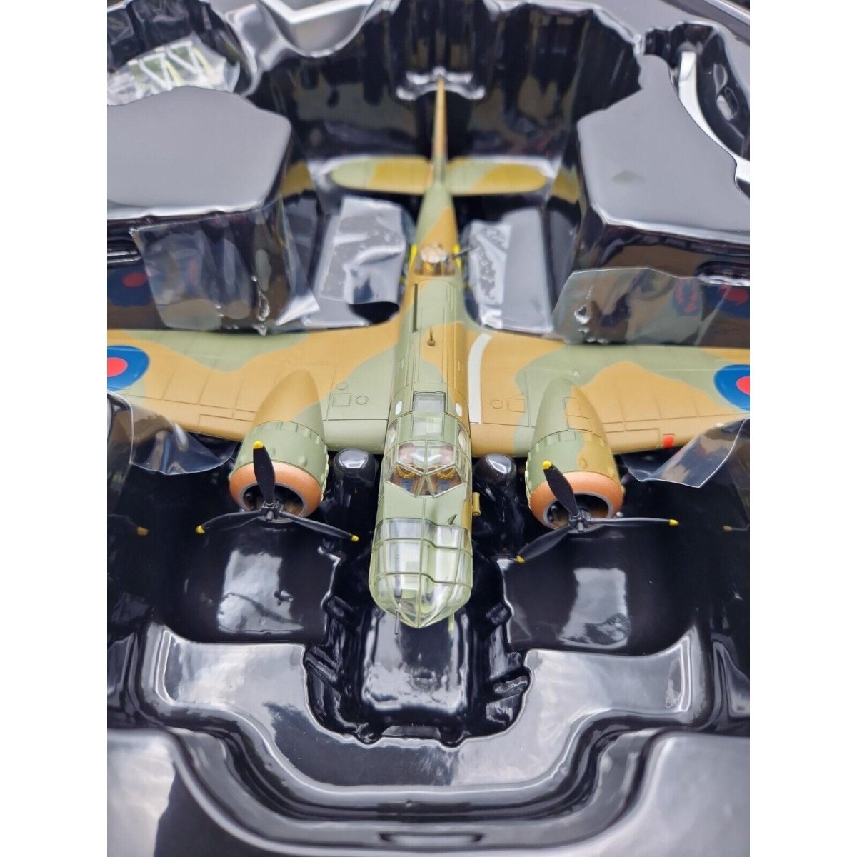 Corgi Aviation Archive 1:72 Bristol Blenheim Mk.IV R3843 F Freddie Raf 18 Sqn Op Leg 1941 AA38409 - Corgi