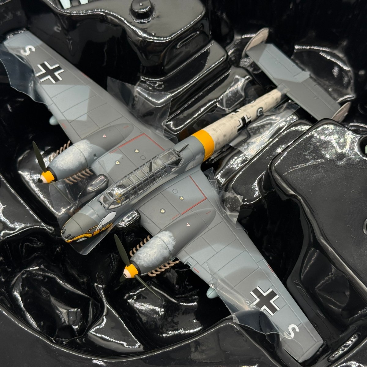 Corgi AA38506 1:72 Messerschmitt Bf 110C Luftwaffe KG 210 Russian Front Winter 1941 - Corgi