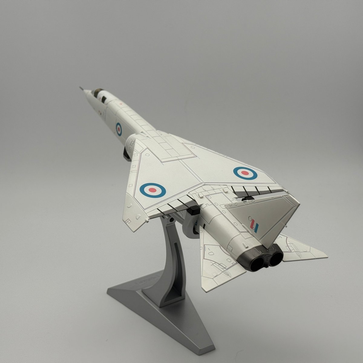 Corgi AA38601 1:72 BAC TSR.2 Prototype 1 XR219 A&AEE Boscombe Down 1964 - Corgi