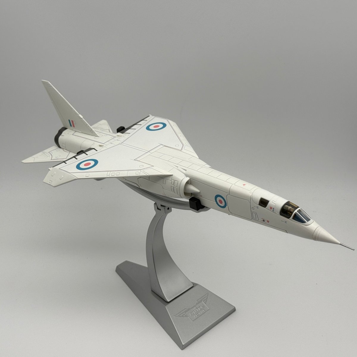 Corgi AA38601 1:72 BAC TSR.2 Prototype 1 XR219 A&AEE Boscombe Down 1964 - Corgi