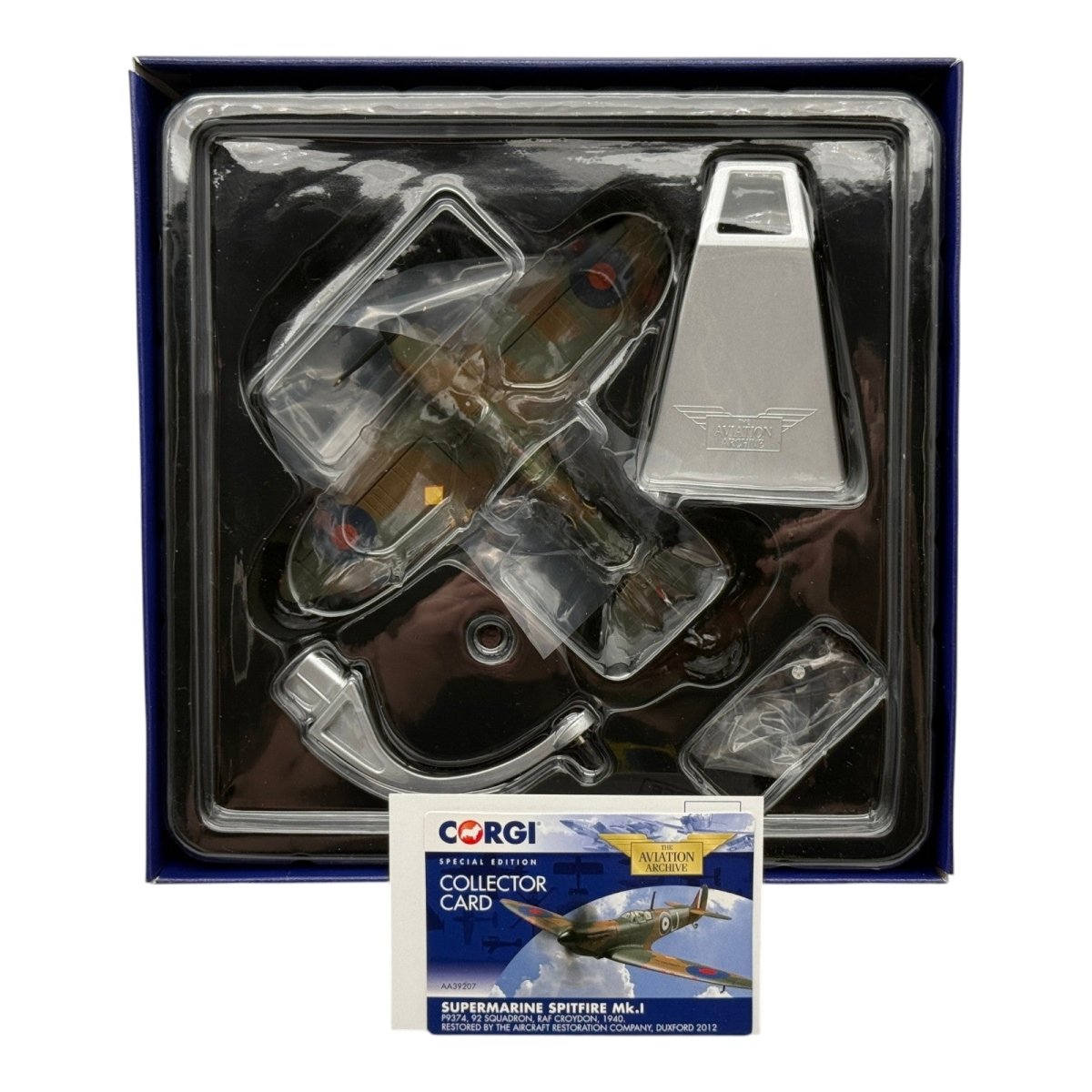 Corgi AA39207 1:72 Supermarine Spitfire Mk I P9374 J Peter Cazenove 92 Sqn 1940 - Corgi