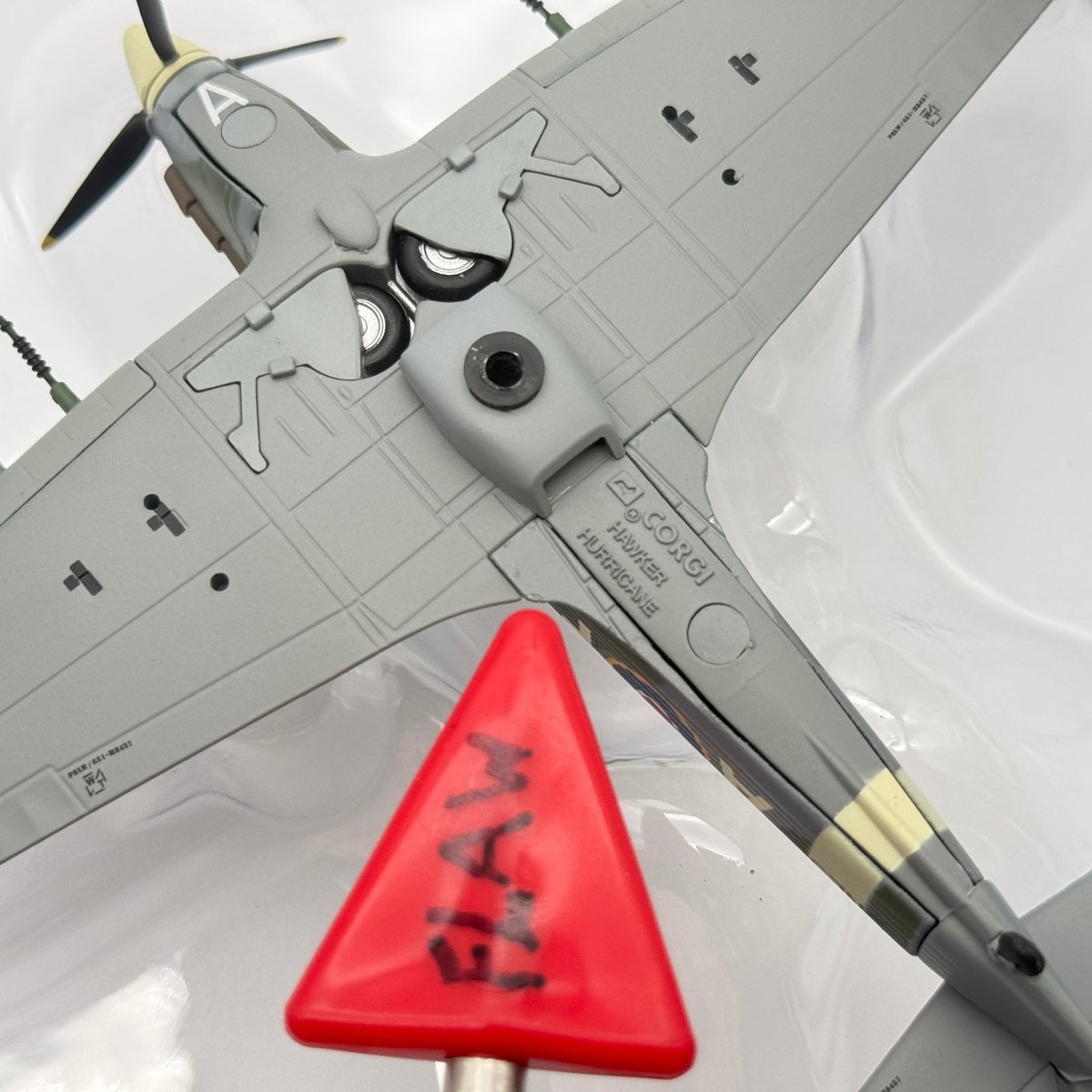 Corgi AA39702A 1:72 Hurricane Mk.IIC BN230 Daniel Du Vivier 43 Sqn 1942 - Corgi