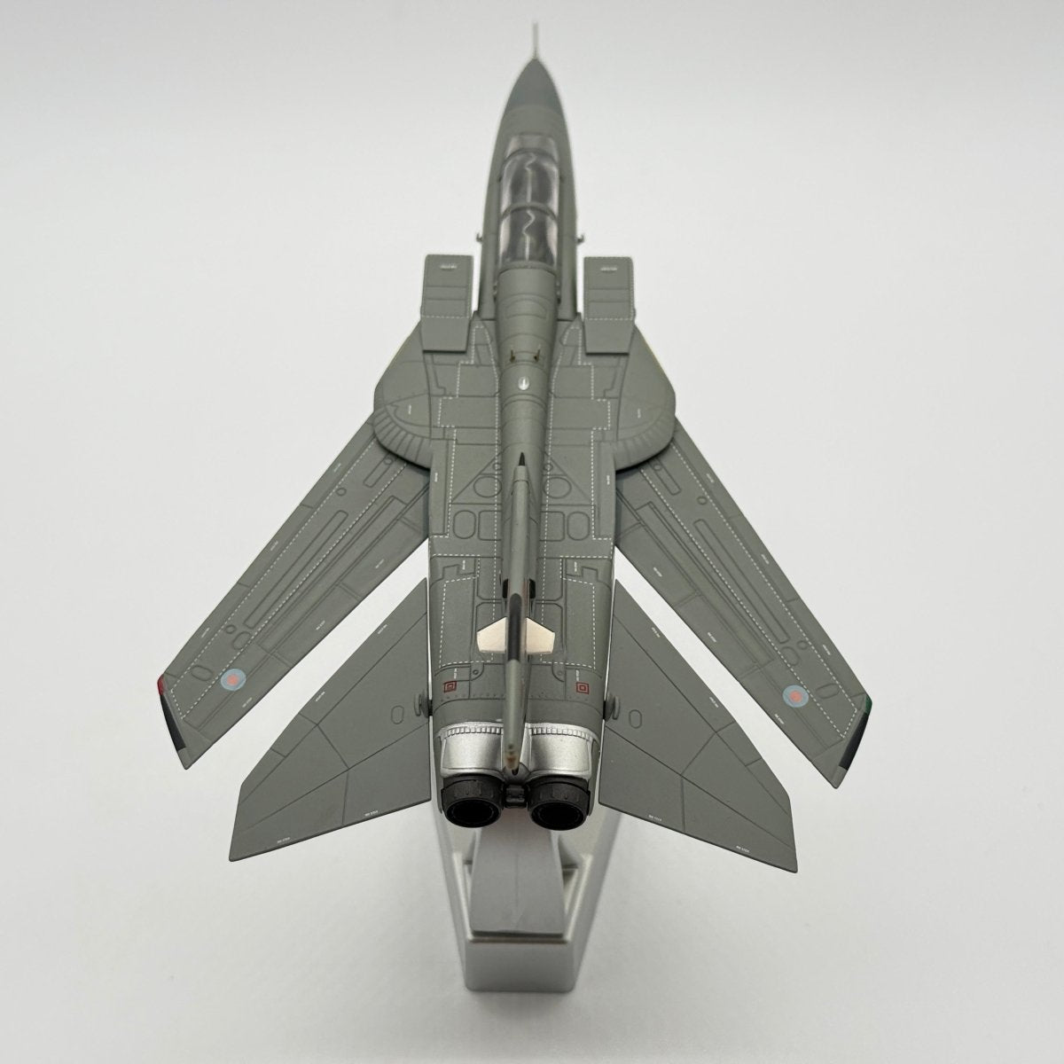 Corgi AA39803 1:72 Panavia Tornado F3 ADV ZE760 RAF No.5 Sqn RAF Coningsby 1991 - Corgi