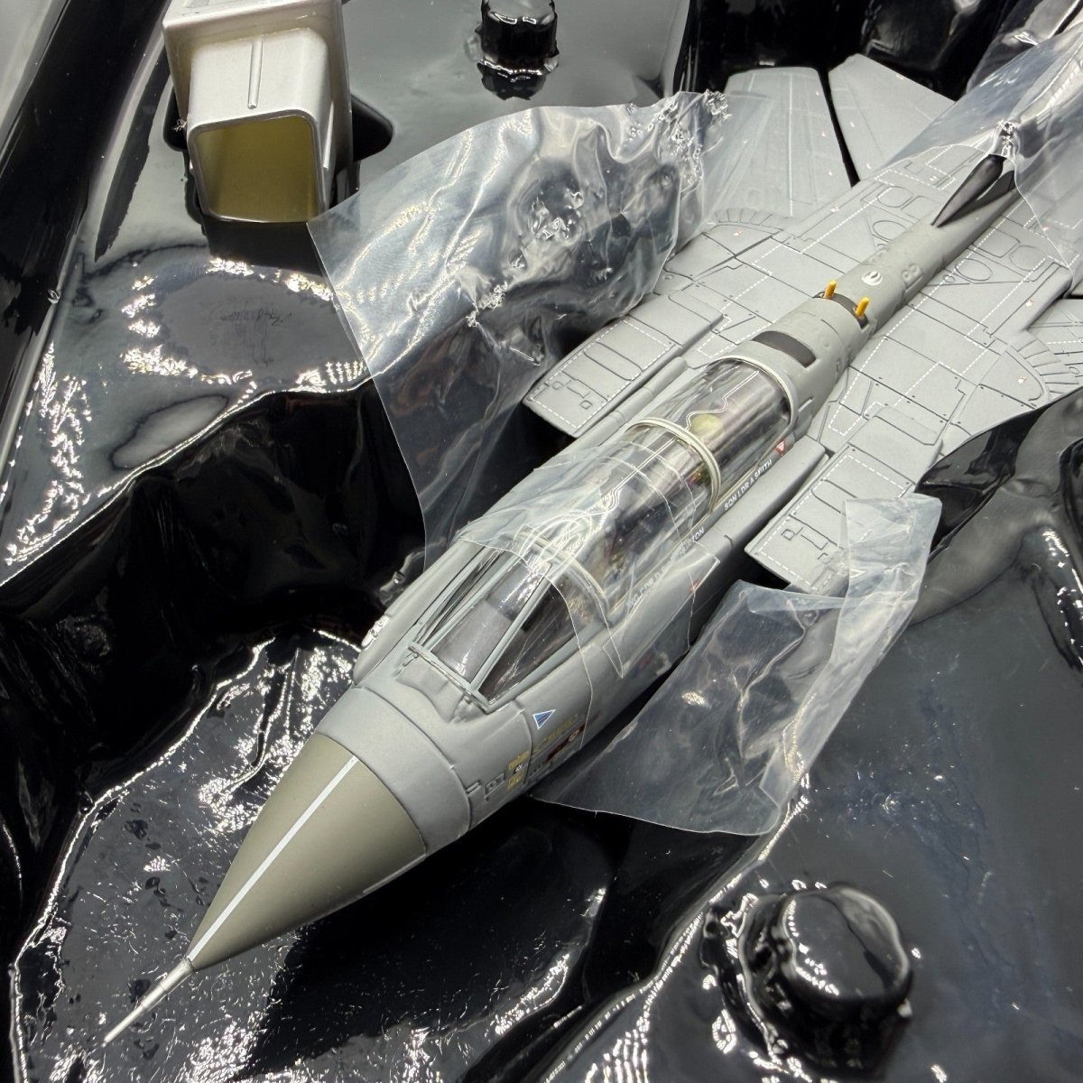 Corgi Aviation 1:72 AA33614 Tornado GR4, 617 Sqn 'Dambusters 70th Anniversary' - Corgi