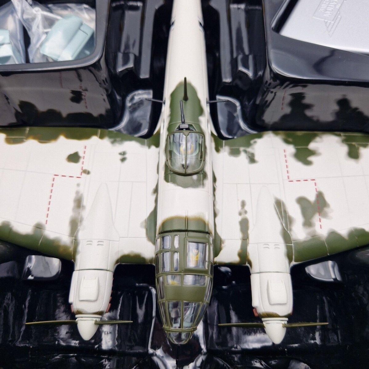 Corgi Aviation Archive 1:72 He111H - 5, Condorlegion, Italy, 1942 Diecast Plane AA33713 - Corgi