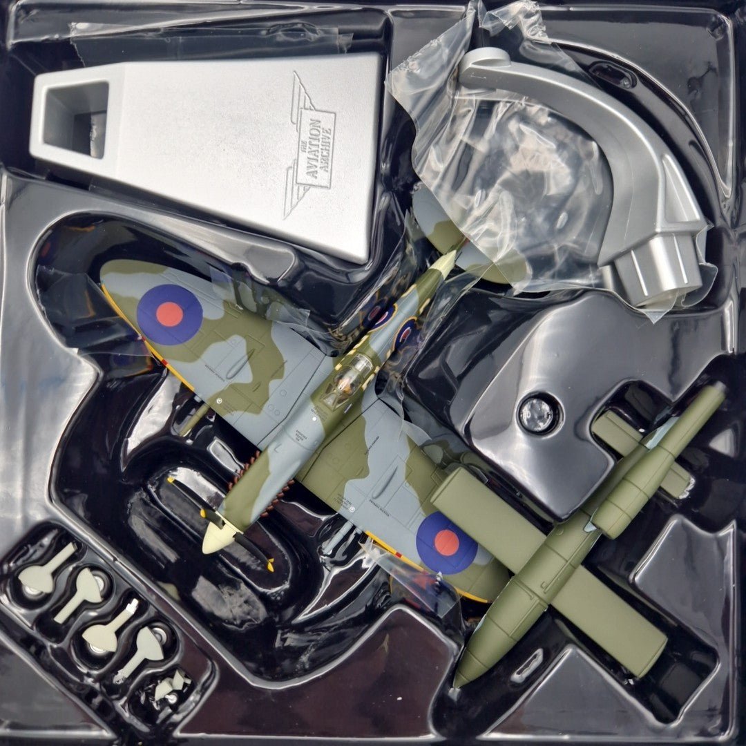 Corgi Aviation Archive 1:72 Spitfire MkXIV, 610 Sqn, with 'Doodlebug' Model AA38703 - Corgi