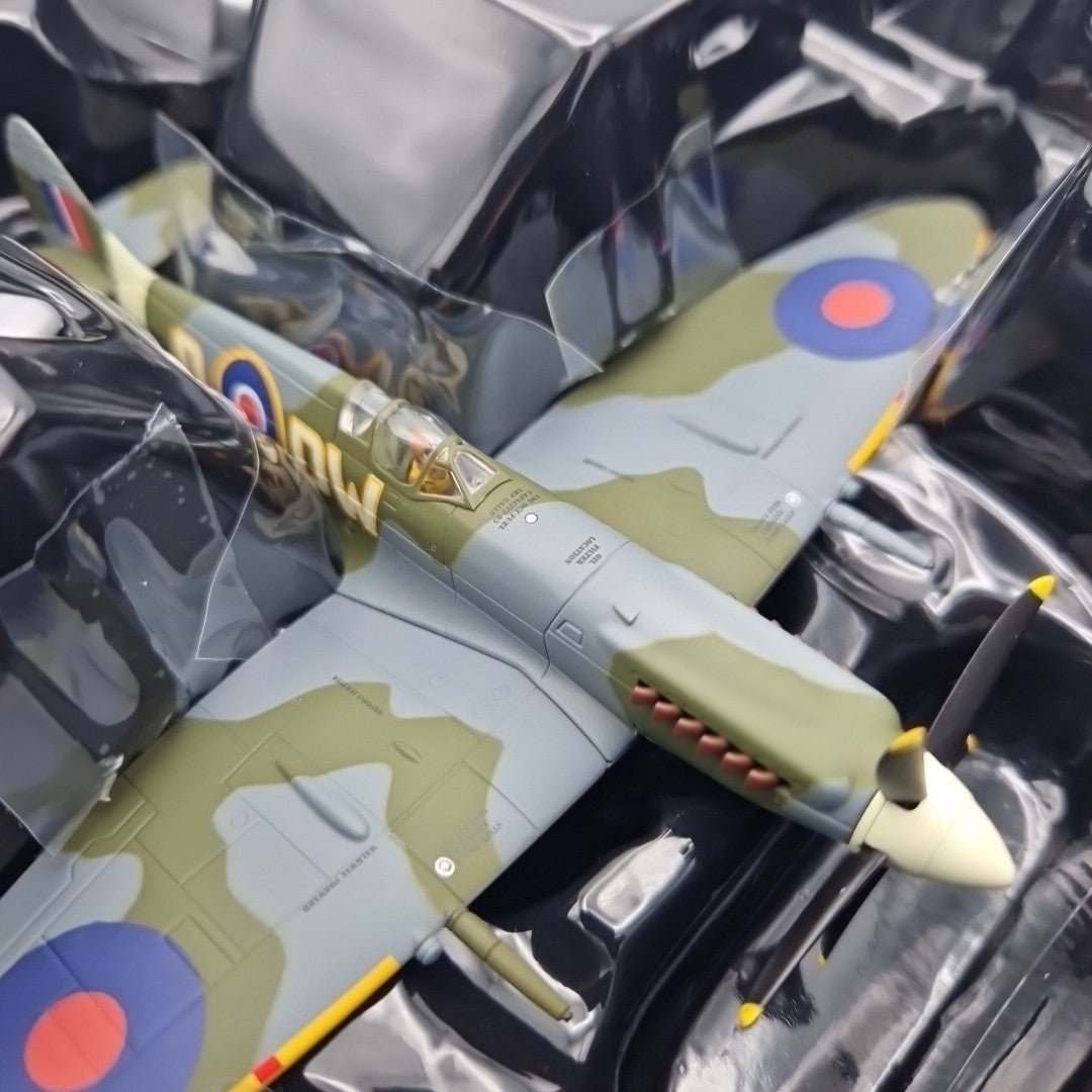 Corgi Aviation Archive 1:72 Spitfire MkXIV, 610 Sqn, with 'Doodlebug' Model AA38703 - Corgi
