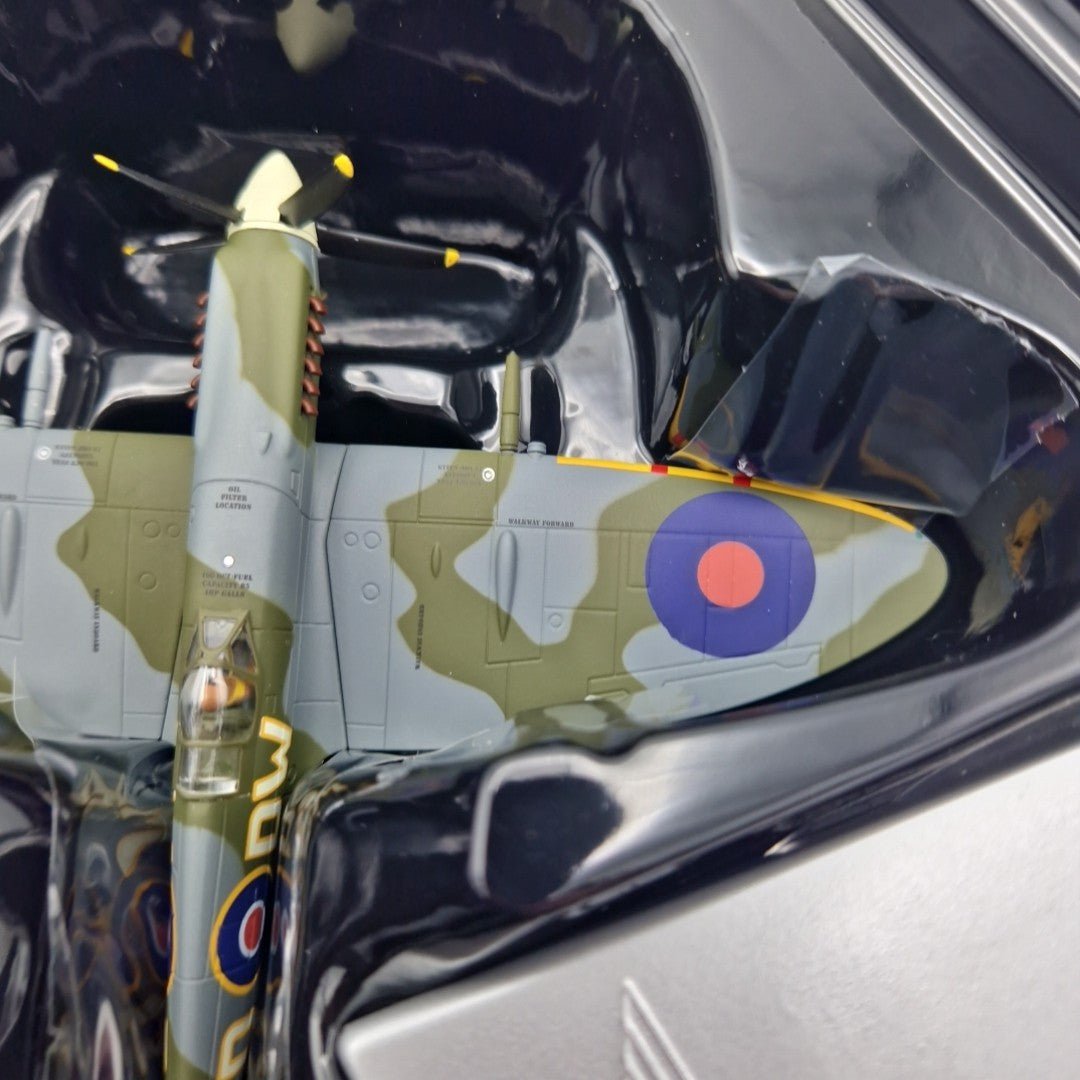 Corgi Aviation Archive 1:72 Spitfire MkXIV, 610 Sqn, with 'Doodlebug' Model AA38703 - Corgi
