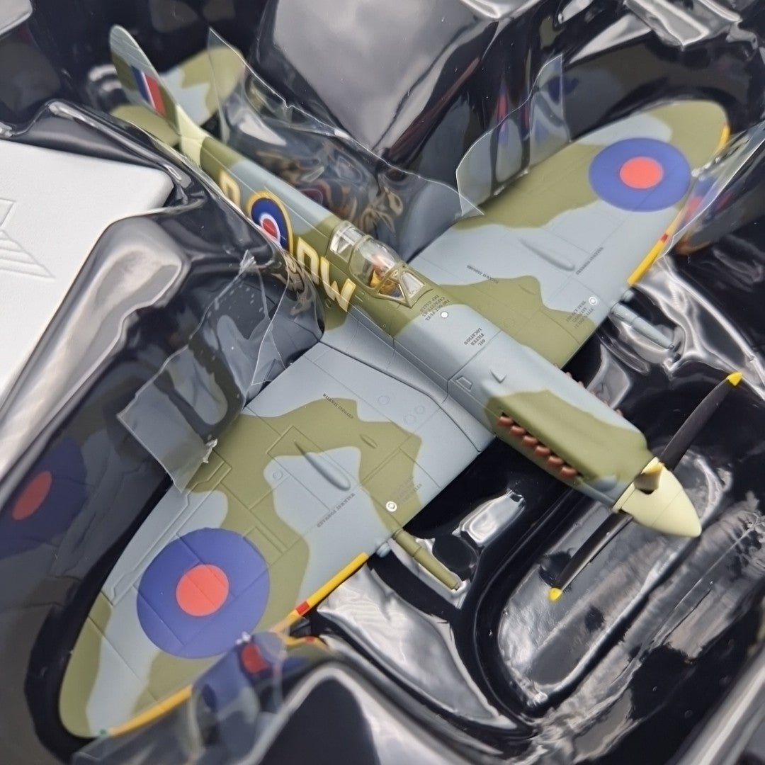 Corgi Aviation Archive 1:72 Spitfire MkXIV, 610 Sqn, with 'Doodlebug' Model AA38703 - Corgi