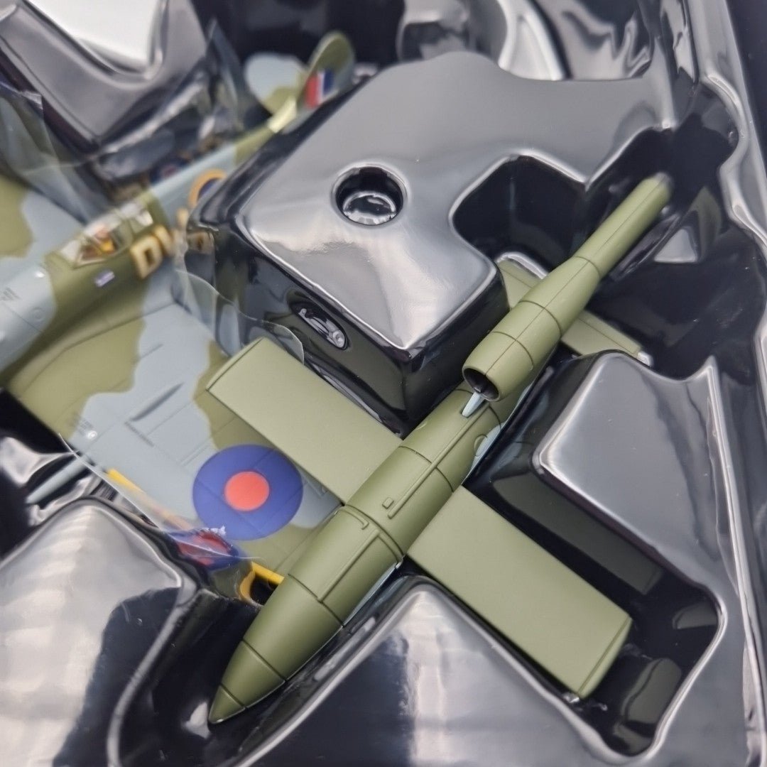 Corgi Aviation Archive 1:72 Spitfire MkXIV, 610 Sqn, with 'Doodlebug' Model AA38703 - Corgi