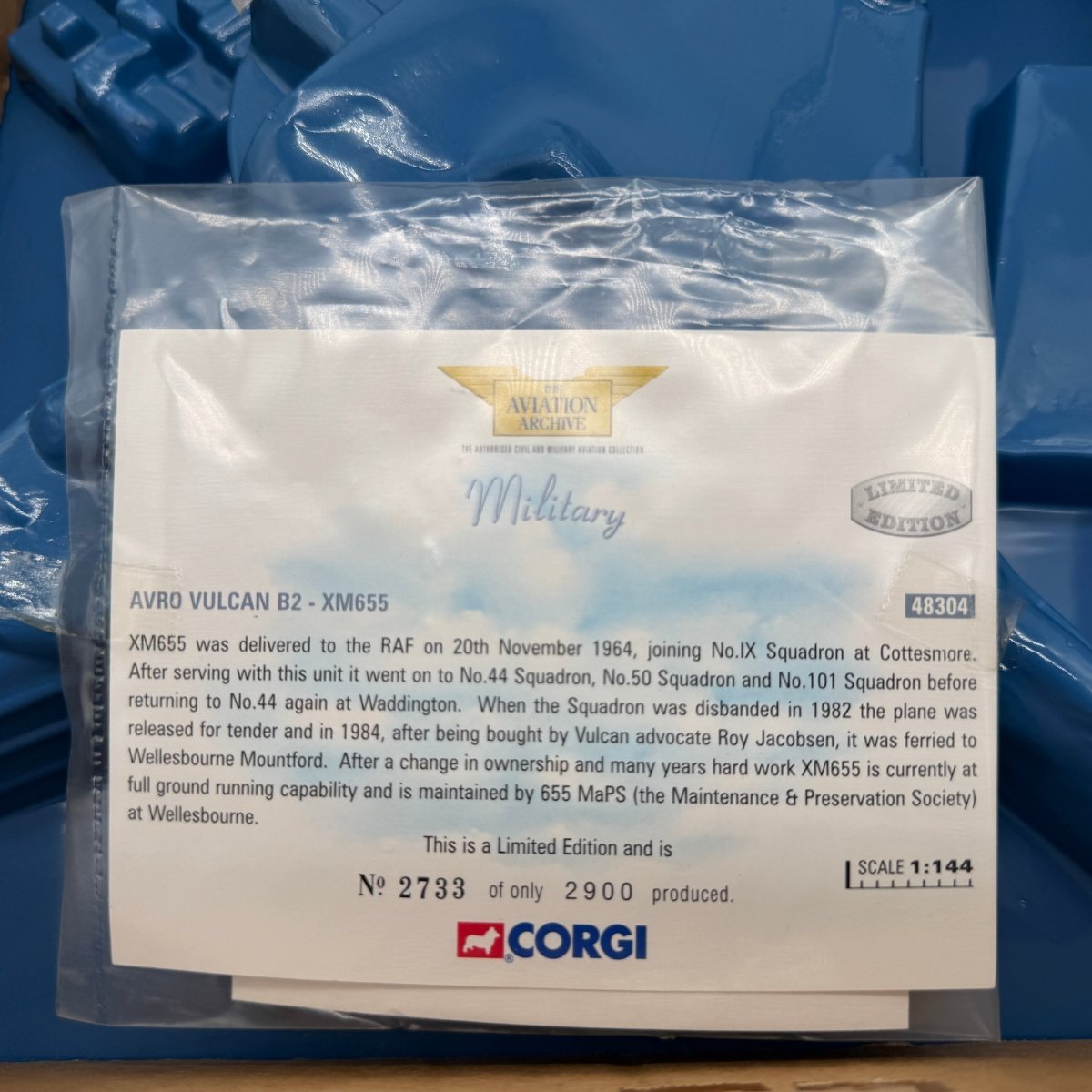 Corgi Aviation 48304 1:144 Avro Vulcan B.Mk 2 RAF XM655 - Corgi