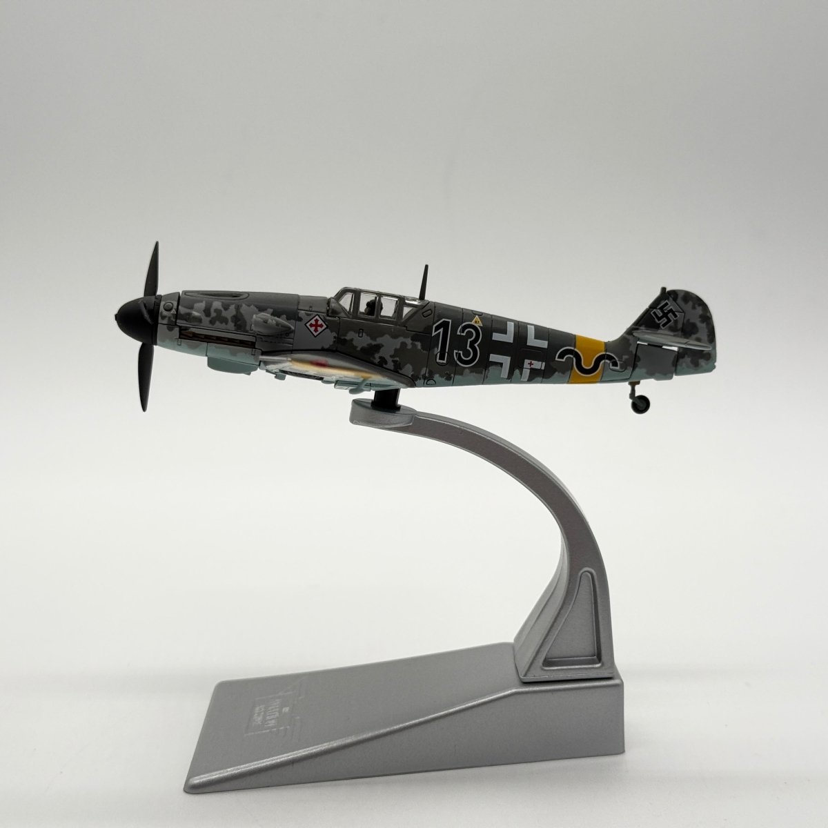 Corgi Aviation AA27106 1:72 Messerschmitt Bf 109G-2 Gunther Rall 8./JG 52 - Corgi