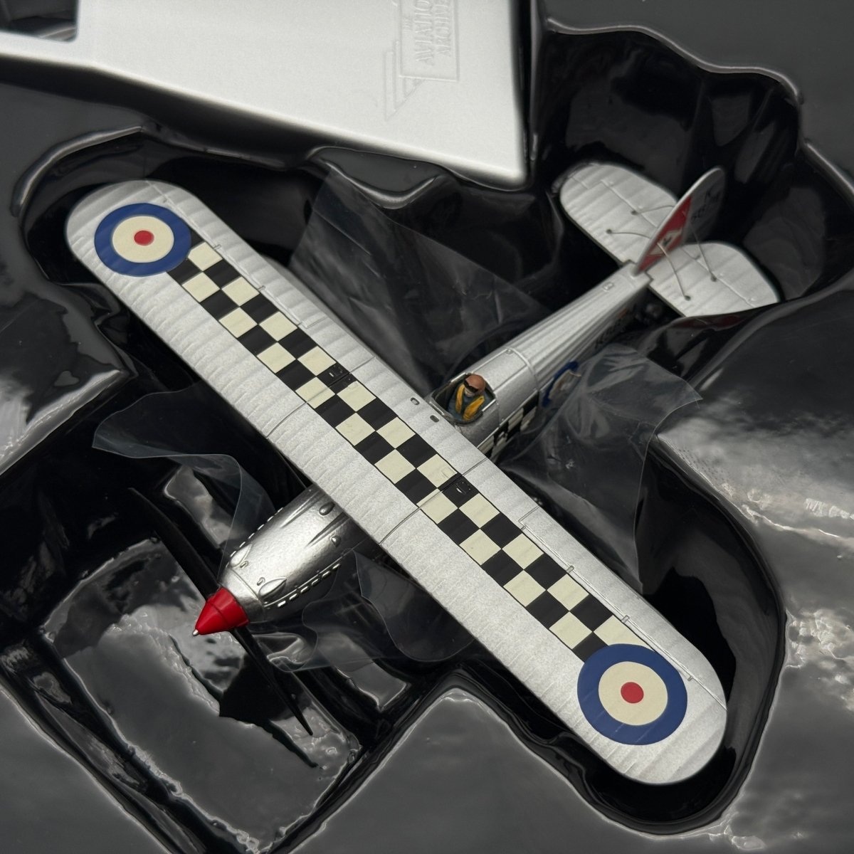Corgi Aviation AA27301 1:72 Hawker Fury Mk I Historic Aircraft K5674 - Corgi