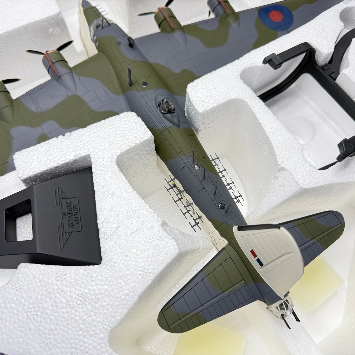 Corgi Aviation AA27501 1:72 Sunderland Mk III EJ134 - Corgi