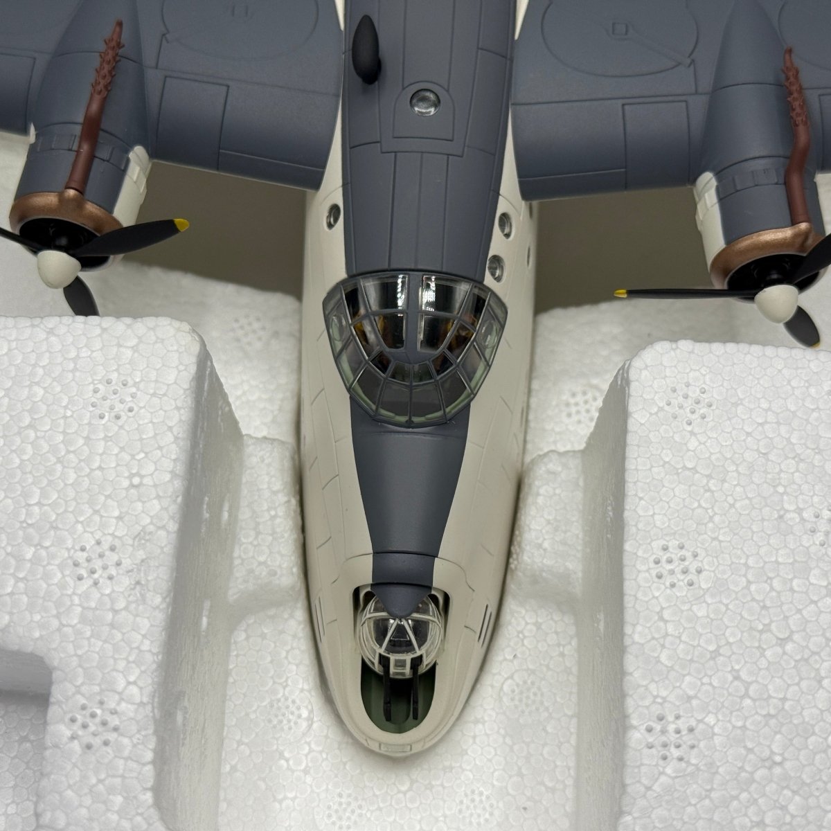 Corgi Aviation AA27502 1:72 Short Sunderland Mk III RCAF No.422 Sqn - Corgi