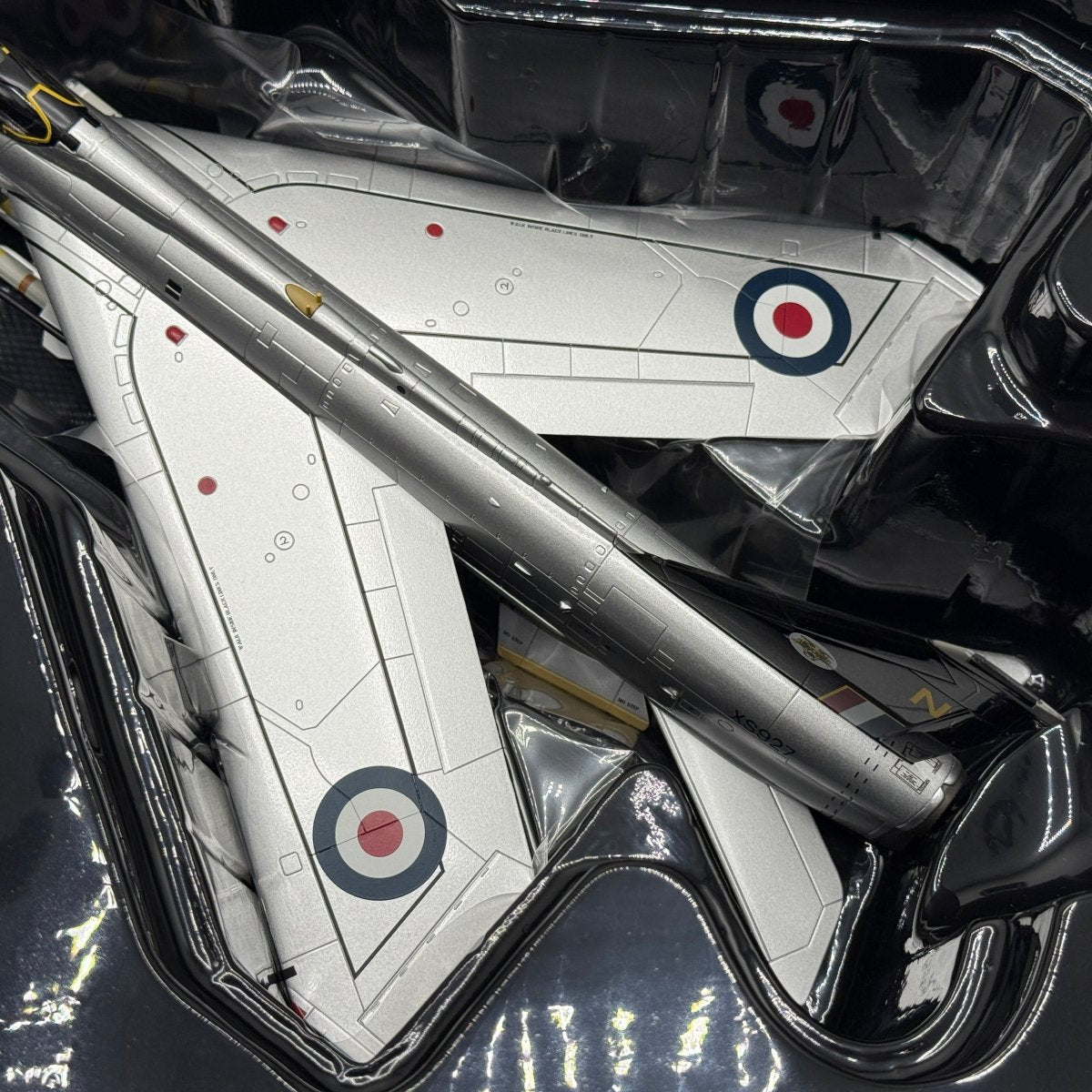 Corgi Aviation AA28402 1:48 English Electric Lightning F.Mk 6 RAF No.74 Sqn - Corgi