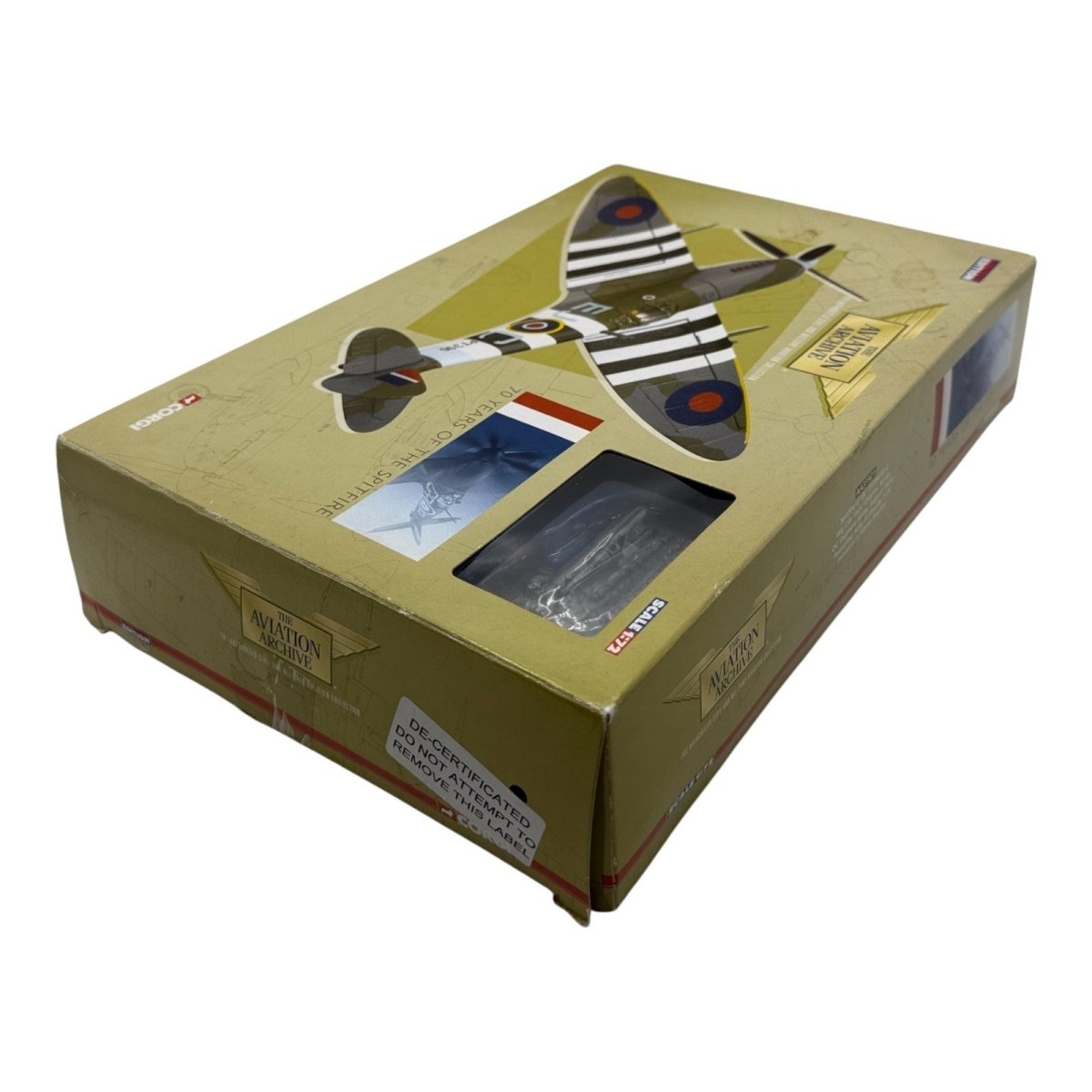 Corgi Aviation AA31921 1:72 Spitfire LF IX & 1:24 Merlin Engine, RCAF 1944 - Corgi