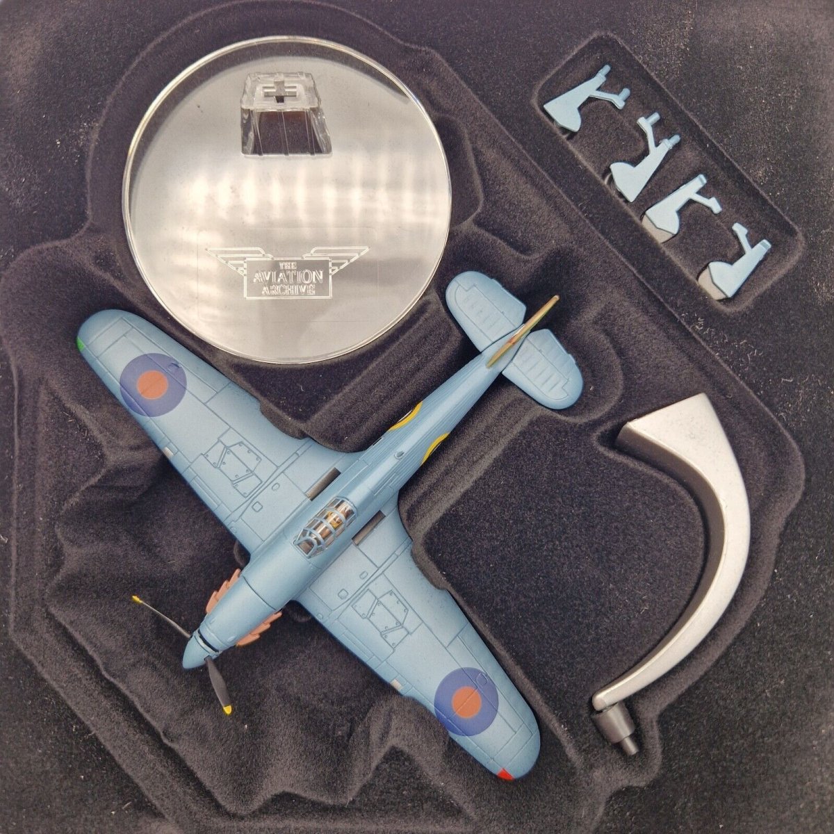 Corgi Aviation Archive 1:72 Hawker Hurricane V7101, G. Burges No.69 Sqn, Luqa 1941 AA32014 - Corgi
