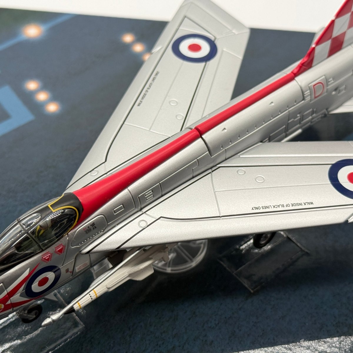 Corgi Aviation AA32308 1:72 Lightning F.Mk 3 RAF No.56 - Corgi
