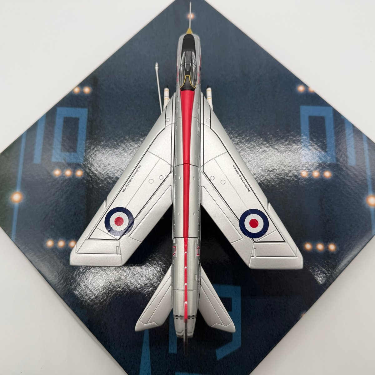 Corgi Aviation AA32308 1:72 Lightning F.Mk 3 RAF No.56 - Corgi