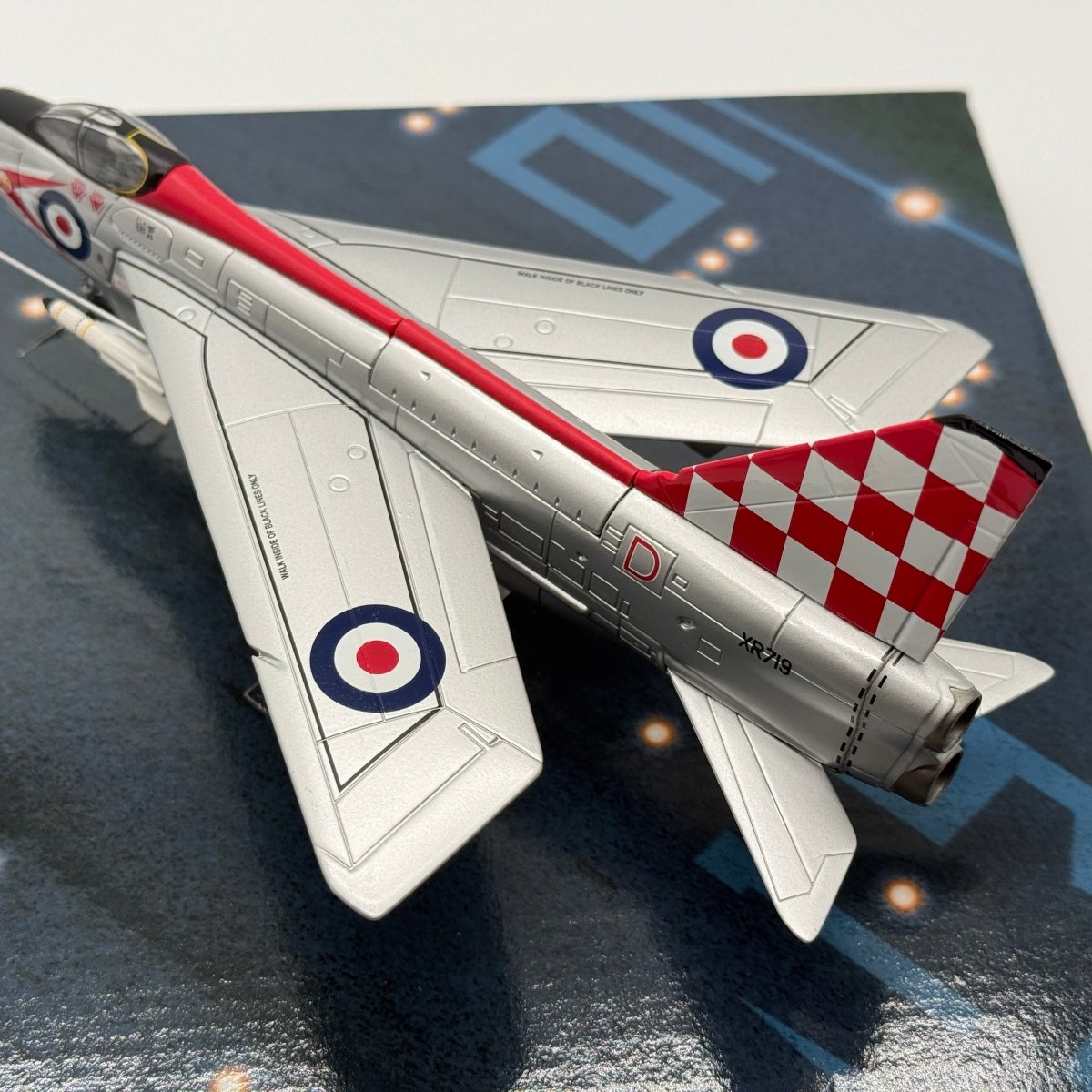 Corgi Aviation AA32308 1:72 Lightning F.Mk 3 RAF No.56 - Corgi