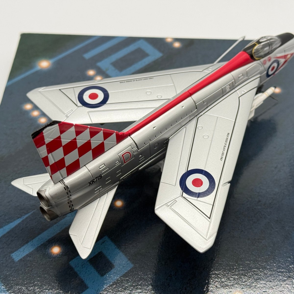Corgi Aviation AA32308 1:72 Lightning F.Mk 3 RAF No.56 - Corgi