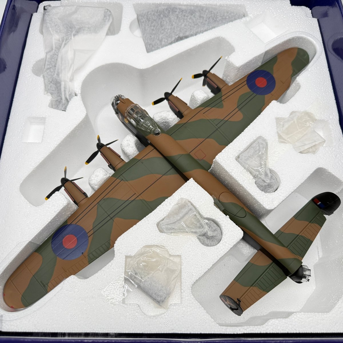 Corgi Aviation AA32618 1:72 Lancaster B.Mk I Tallboy Raid - Corgi