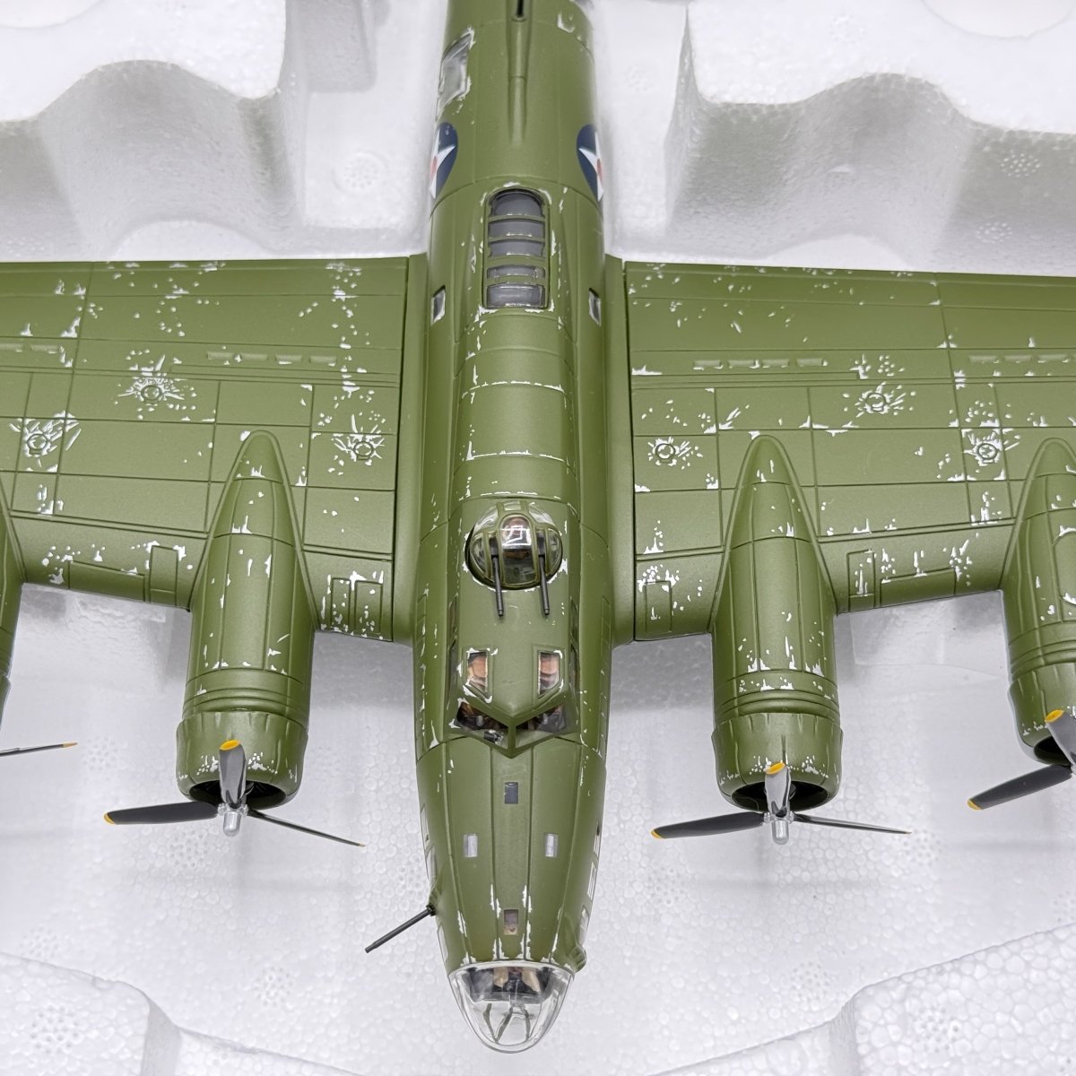 Corgi Aviation AA33312 1:72 Boeing B - 17E Flying Fortress USAAF 19th BG Java - Corgi