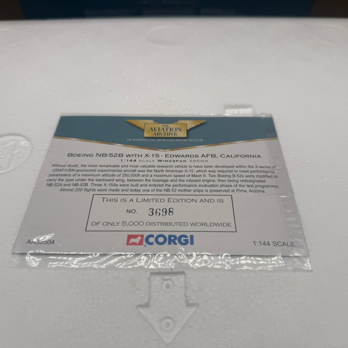 Corgi Aviation AA33504 1:144 B - 52 with X - 15 Edwards AFB - Corgi